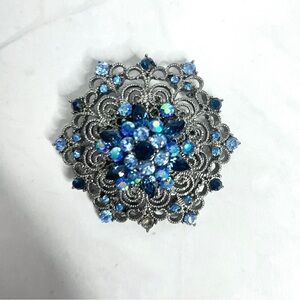Elegant Blue Rhinestone Floral Filigree Scarf Clip 2 1/4" Diameter Vintage